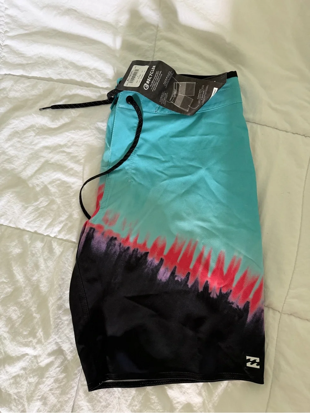 NWT Billabong men’s Teal, Black & Pink Boardshorts